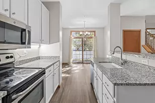 17980 Cobblestone Way, Eden Prairie, MN 55347 - Photo 14