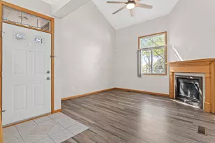 17980 Cobblestone Way, Eden Prairie, MN 55347 - Photo 4