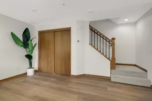 11200 Providence Ln, Eden Prairie, MN 55344 - Photo 14