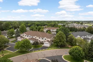 11200 Providence Ln, Eden Prairie, MN 55344 - Photo 4
