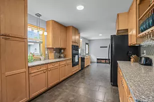 10101 Harrison Rd, Bloomington, MN 55437 - Photo 10