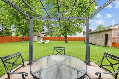 10101 Harrison Road, Bloomington, MN 55437 - Photo 12