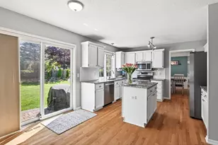 1807 Bromley Dr, Woodbury, MN 55125 - Photo 6