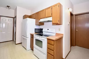 2901 32nd St S, Moorhead, MN 56560 - Photo 10