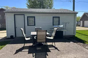610 Lyon Ave N, Canby, MN 56220 - Photo 2