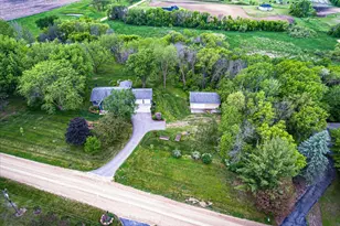 20426 Kanes Ln, Prior Lake, MN 55372 - Photo 2