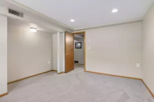 5105 Kimberly Rd, Minnetonka, MN 55345 - Photo 32