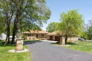 1524 Squirrels Nest Rd, Kasota, MN 56050 - Photo 1