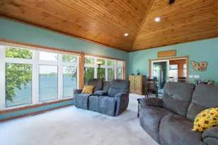 1524 Squirrels Nest Rd, Kasota, MN 56050 - Photo 8