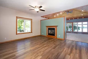 1524 Squirrels Nest Rd, Kasota, MN 56050 - Photo 2