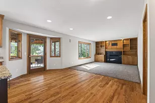 4696 Weston Hills Dr, Eagan, MN 55123 - Photo 14