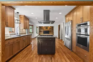 4696 Weston Hills Dr, Eagan, MN 55123 - Photo 28