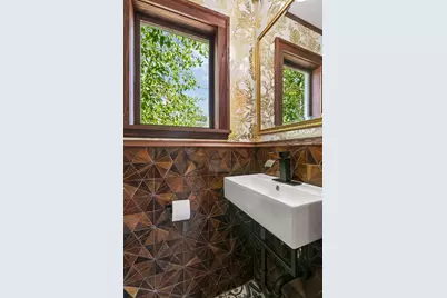 1929 James Avenue S, Minneapolis, MN 55403 - Photo 12