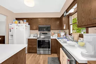 1150 Glendon St N, Maplewood, MN 55119 - Photo 14