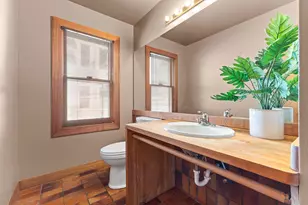 836 Minnehaha Ave W, Saint Paul, MN 55104 - Photo 16
