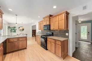 15623 Normandy Ln, Minnetonka, MN 55345 - Photo 12