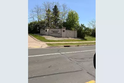 2711 Hilltop Lane, River Falls, WI 54022 - Photo 24