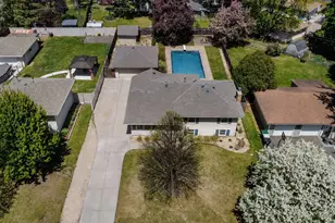2841 115th Ln NW, Coon Rapids, MN 55433 - Photo 2
