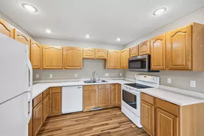 1013 Prairie View Drive SW, Hutchinson, MN 55350 - Photo 10