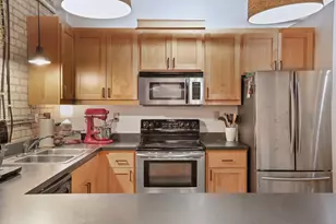 127 5th St NE, Minneapolis, MN 55413 - Photo 8