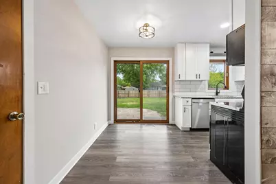 321 109th Avenue NW, Coon Rapids, MN 55448 - Photo 8