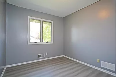 7500 Janell Avenue N, Brooklyn Park, MN 55428 - Photo 14