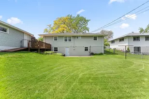 5812 Boone Ave N, New Hope, MN 55428 - Photo 2