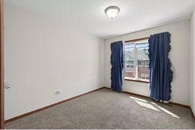 1957 Commonwealth Boulevard #4, Chanhassen, MN 55317 - Photo 32