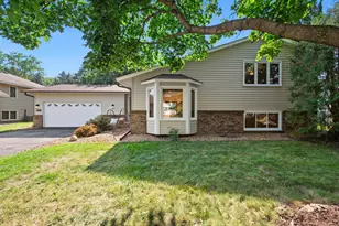 13924 W Preserve Blvd, Burnsville, MN 55337 - Photo 1