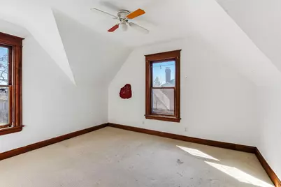 990 Como Place, Saint Paul, MN 55103 - Photo 12