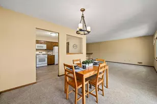 15769 Hayes Trail, Apple Valley, MN 55124 - Photo 6