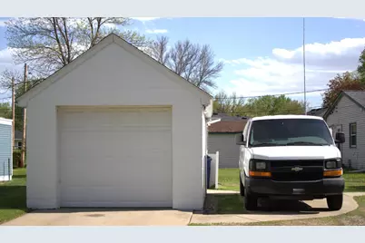 102 22nd Avenue S, Saint Cloud, MN 56301 - Photo 6