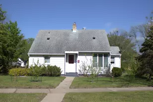 102 22nd Ave S, Saint Cloud, MN 56301 - Photo 1