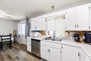 5211 6th St NE, Columbia Heights, MN 55421 - Photo 20