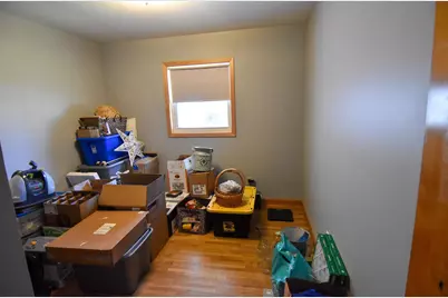 508 Merriam Avenue S, Thief River Falls, MN 56701 - Photo 18