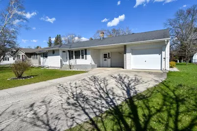 508 Merriam Avenue S, Thief River Falls, MN 56701 - Photo 1