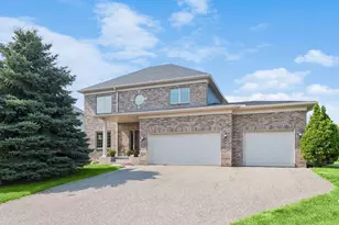 2061 Cobblestone Dr, Cologne, MN 55322 - Photo 4