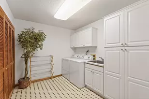 11820 Bren Rd, Minnetonka, MN 55343 - Photo 40