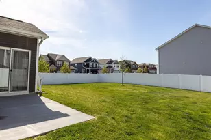 1702 Athens Ter, Shakopee, MN 55379 - Photo 12