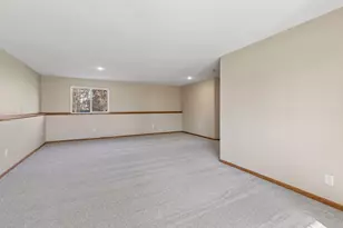 816 Shea Cir, Belle Plaine, MN 56011 - Photo 32