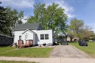 804 Redding Ave, Windom, MN 56101 - Photo 1