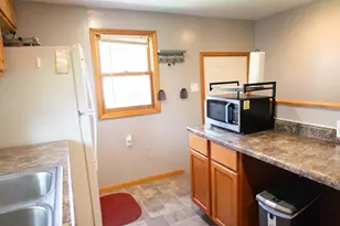 804 Redding Ave, Windom, MN 56101 - Photo 16