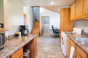 804 Redding Ave, Windom, MN 56101 - Photo 14