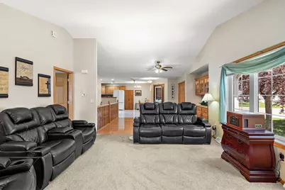 1038 Prairie View Drive SW, Hutchinson, MN 55350 - Photo 12