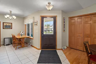 1038 Prairieview Dr SW, Hutchinson, MN 55350 - Photo 4