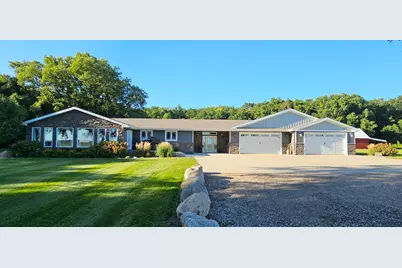 1260 20th Street NW, Holloway, MN 56249 - Photo 2