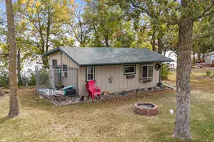 24265 Woodland Ln, Detroit Lakes, MN 56501 - Photo 4