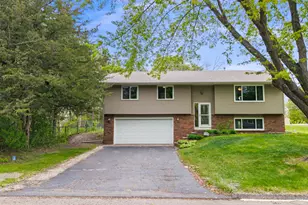 7080 Rice Lake Ln, Circle Pines, MN 55014 - Photo 2