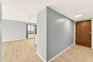 207 5th Ave SW, Rochester, MN 55902 - Photo 6