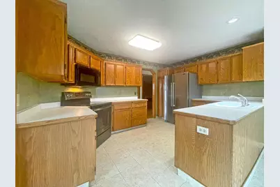 17446 Goldenview Avenue, Lakeville, MN 55044 - Photo 6